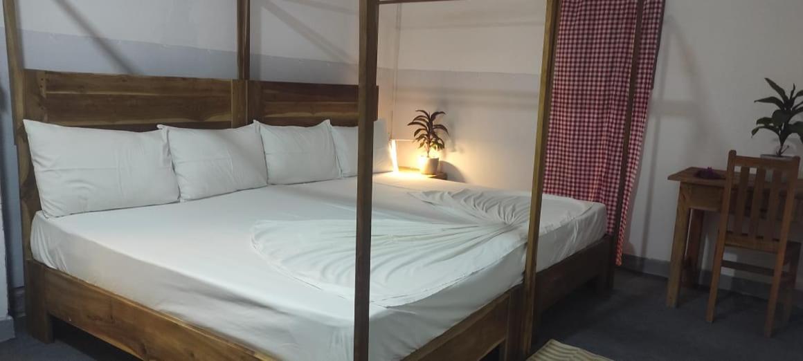 Swiss Kiss Beach Resort Uppuveli Room photo