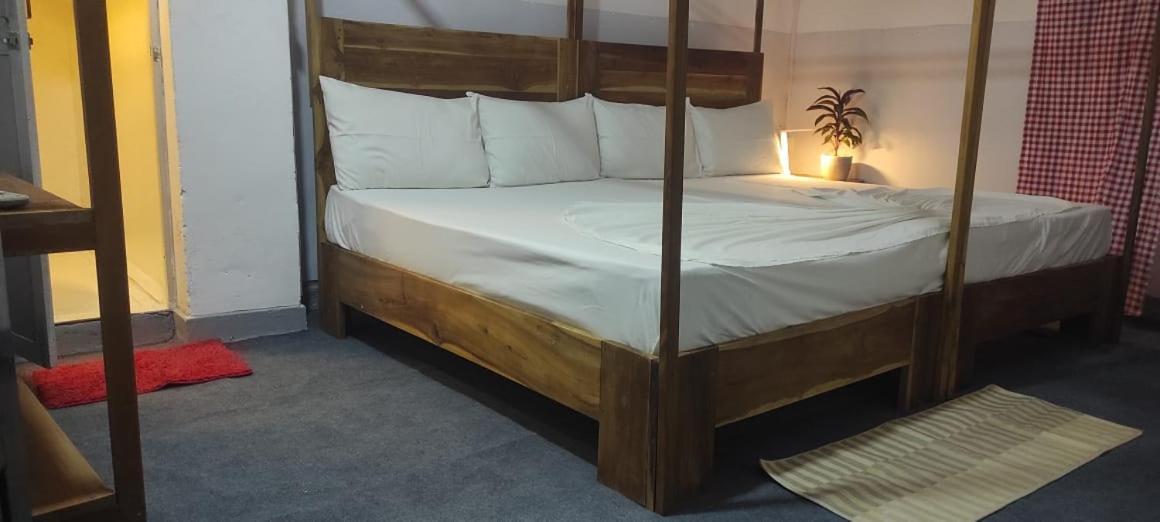 Swiss Kiss Beach Resort Uppuveli Room photo