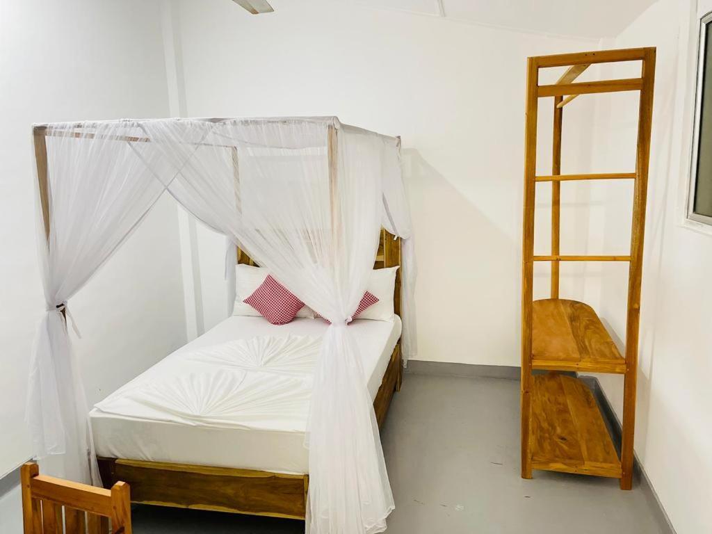 Swiss Kiss Beach Resort Uppuveli Exterior photo