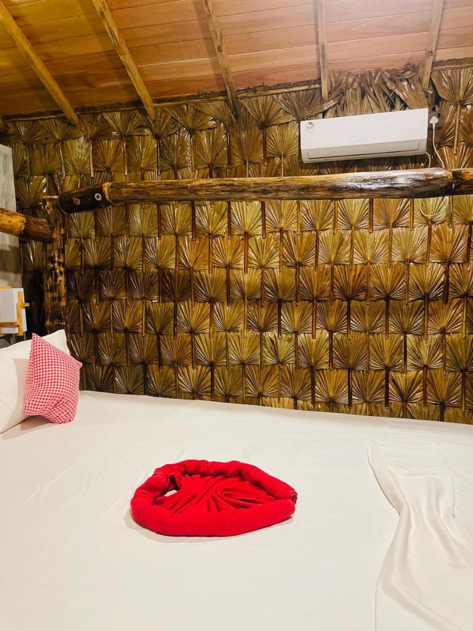 Swiss Kiss Beach Resort Uppuveli Exterior photo