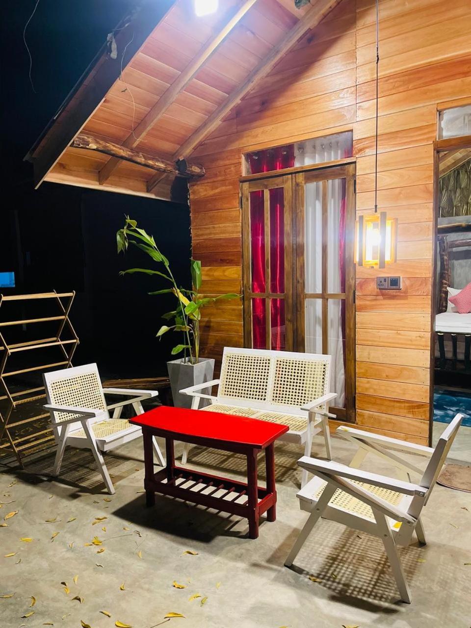 Swiss Kiss Beach Resort Uppuveli Exterior photo